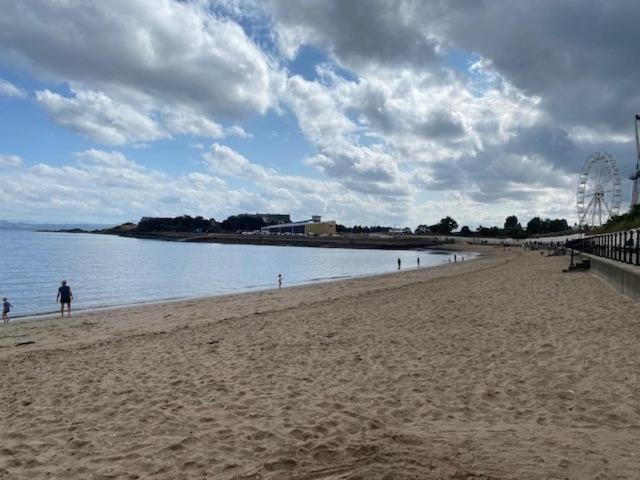Burnt Island 2 Bed With Stunning Views Apartment *